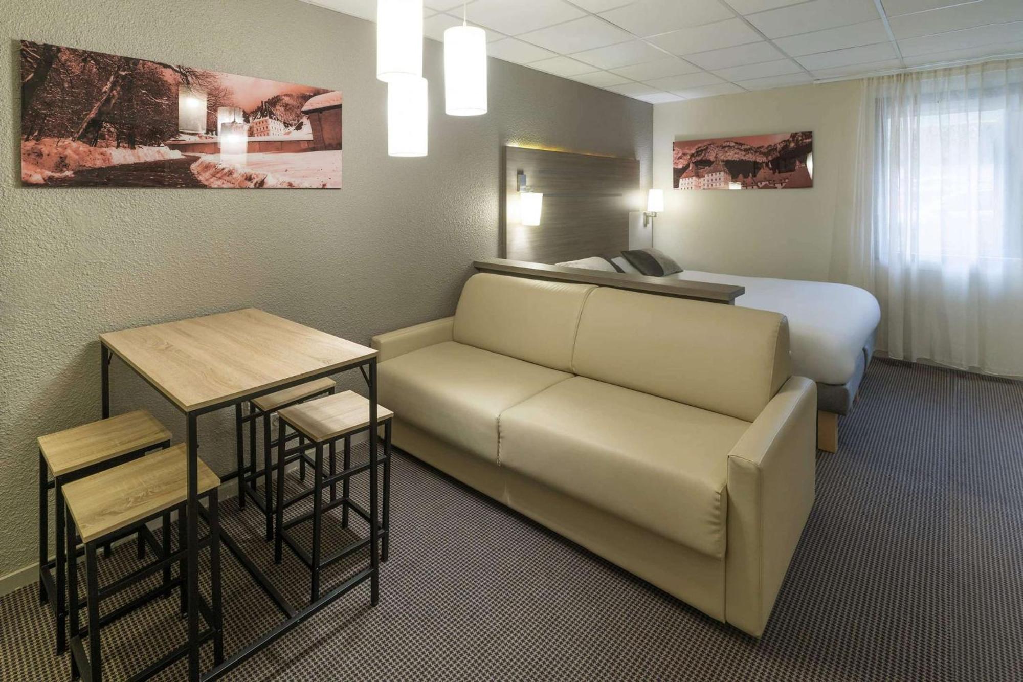 Best Western Voiron Centre Exterior foto